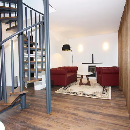 בית נופש Chalet, *
